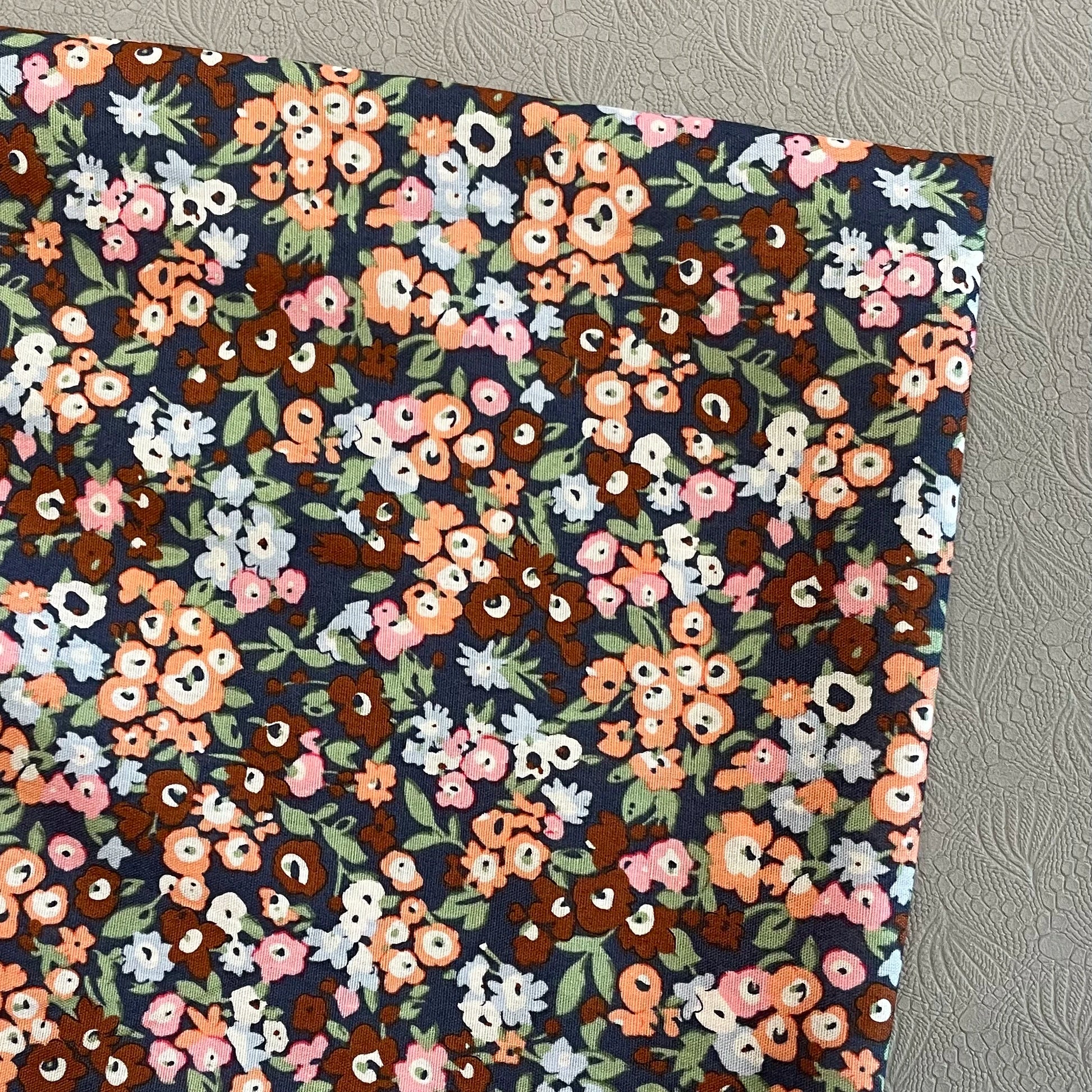 Tissu fleur vintage bleu nuit fleur