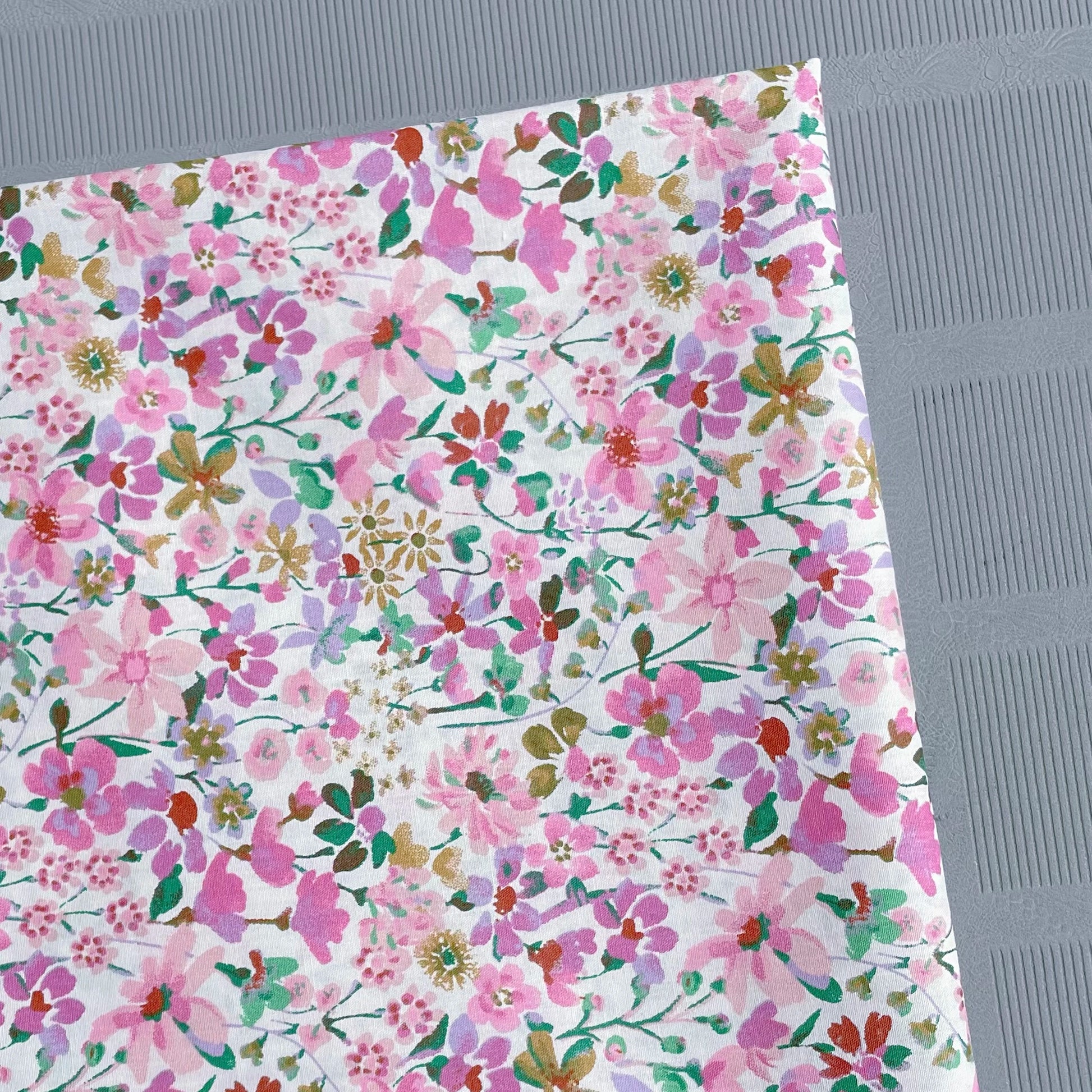 Tissu fleur vintage rose blanc
