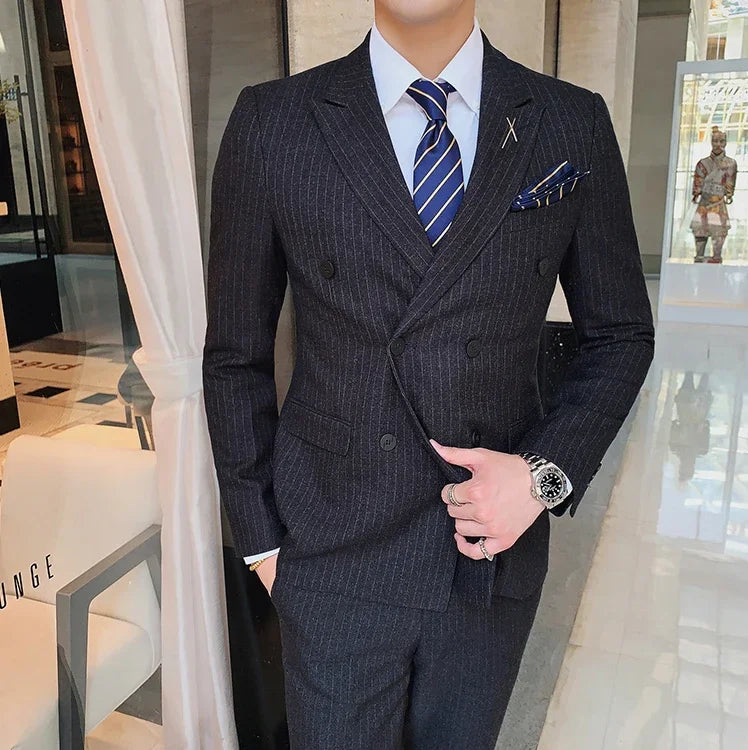 Vetement vintage pour homme costume gris rétro