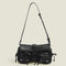 sac à main en cuir vintage fond blanc